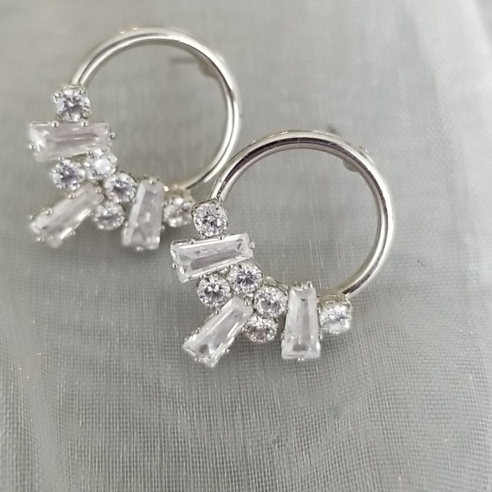 DIAMONDESS Earrings